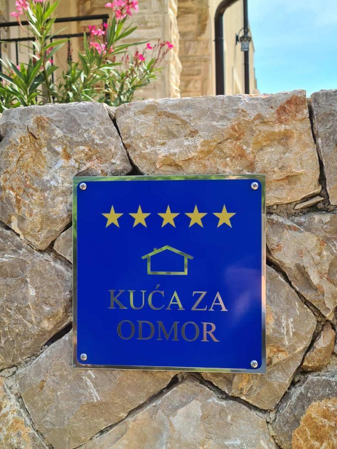 Villa Lulu Kamena Villa S Maslinikom Otok Krk Dobrinj Selo Gostinjac Krk Town Kültér fotó