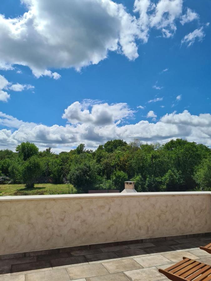 Villa Lulu Kamena Villa S Maslinikom Otok Krk Dobrinj Selo Gostinjac Krk Town Kültér fotó