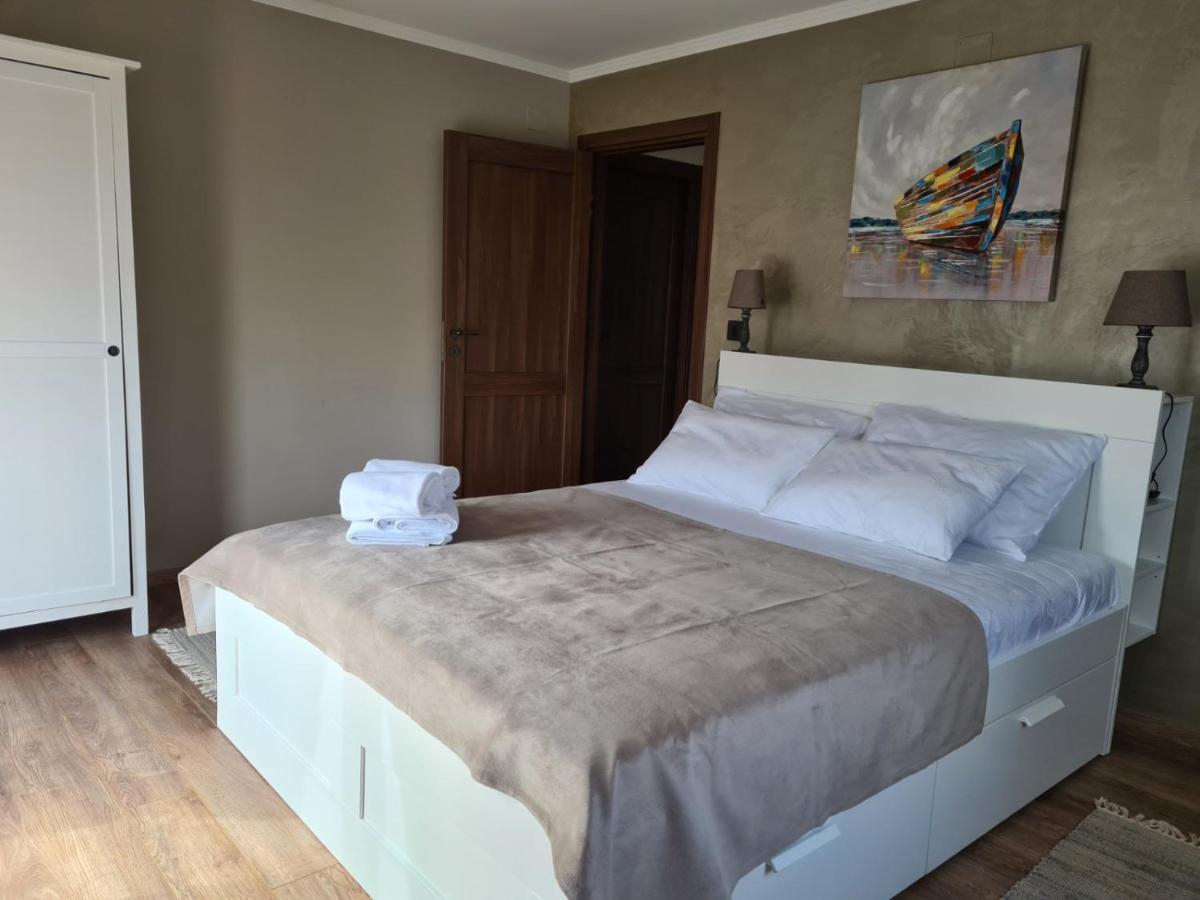 Villa Lulu Kamena Villa S Maslinikom Otok Krk Dobrinj Selo Gostinjac Krk Town Kültér fotó
